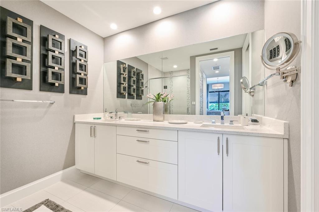 ELEVEN ELEVEN CENTRAL - Residential Lease
