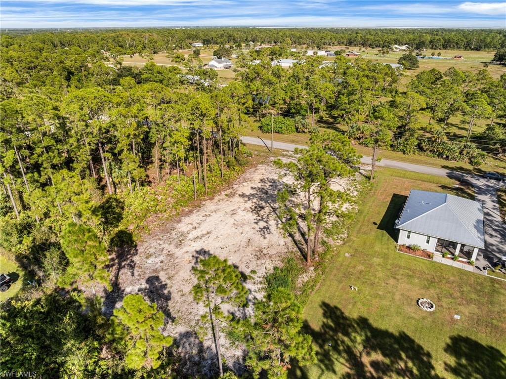 LEHIGH ACRES - Land