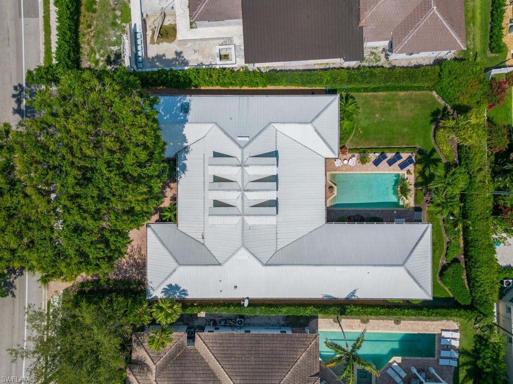 MOORINGS - Residential