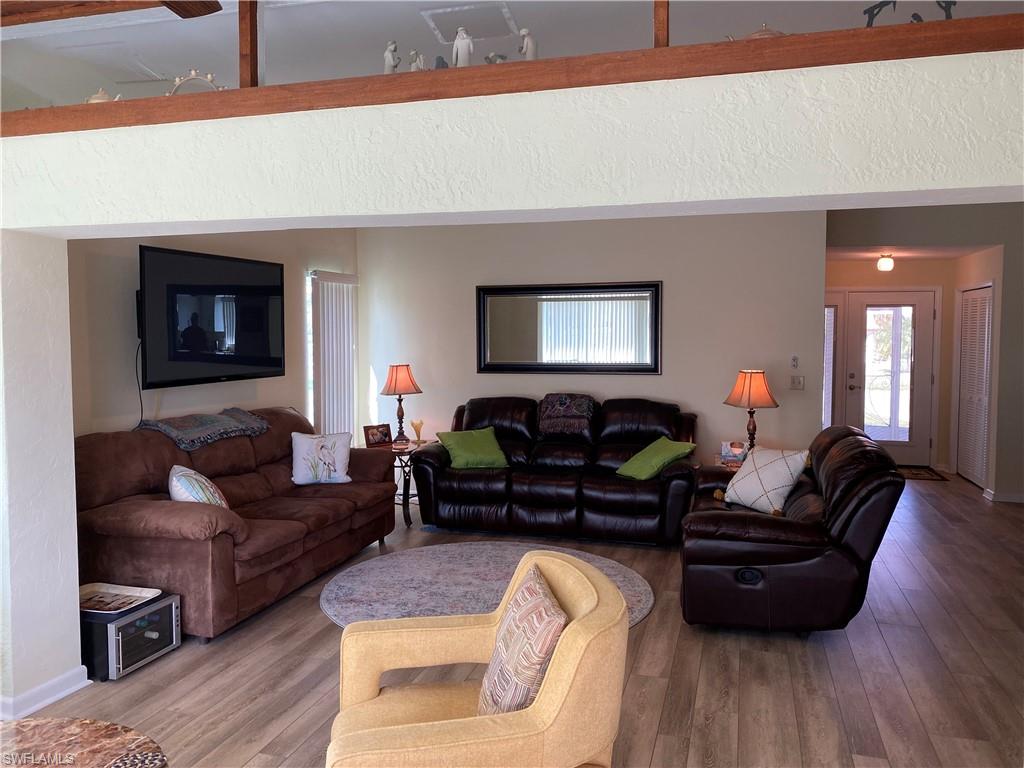 CINNAMON COVE - Residential