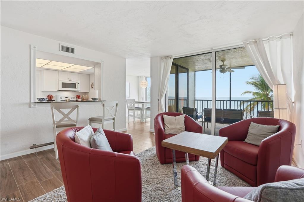 BAYSHORES - Residential Lease