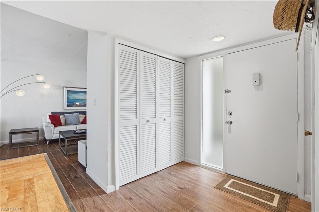 BAYSHORES - Residential Lease