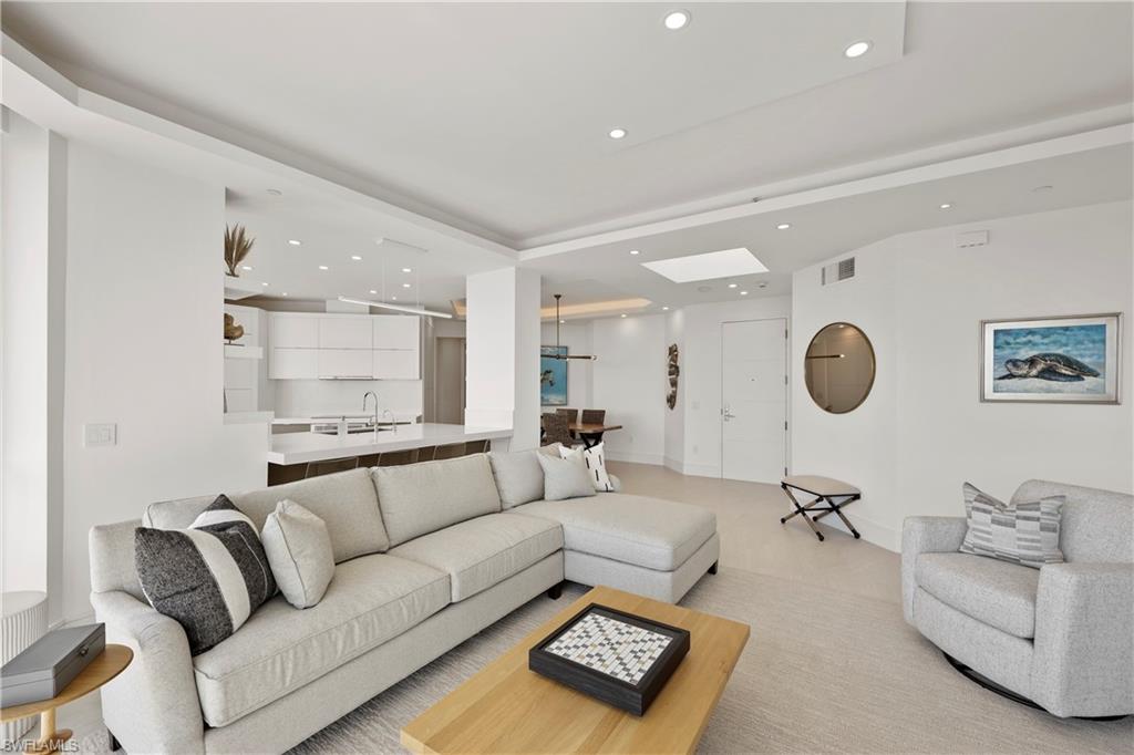 BAY SHORE PLACE - Residential
