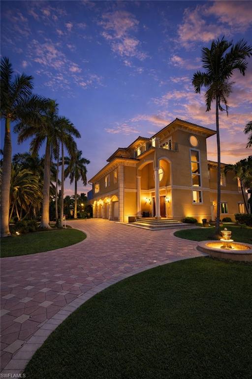 BAREFOOT BEACH - Residential