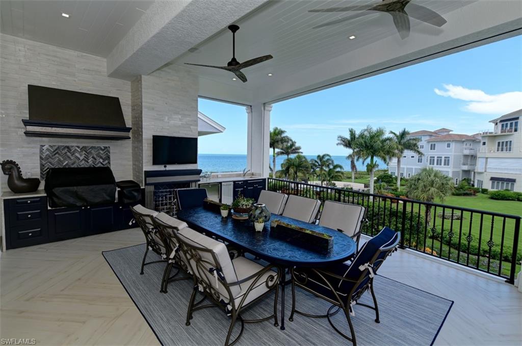 BAREFOOT BEACH - Residential