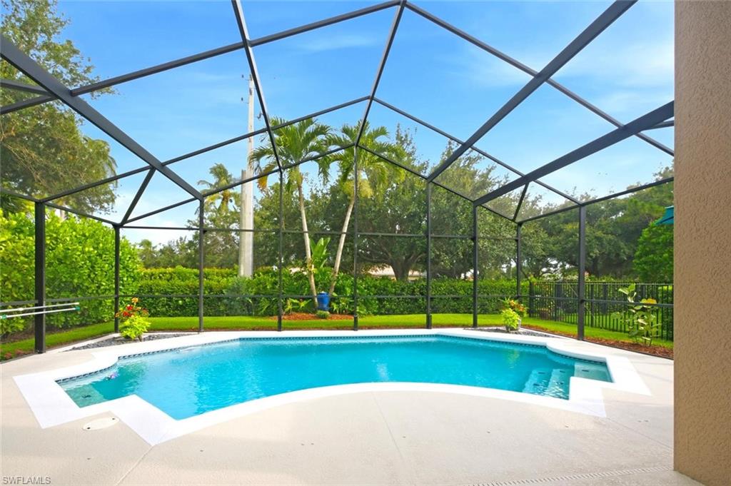 SATURNIA LAKES - Residential