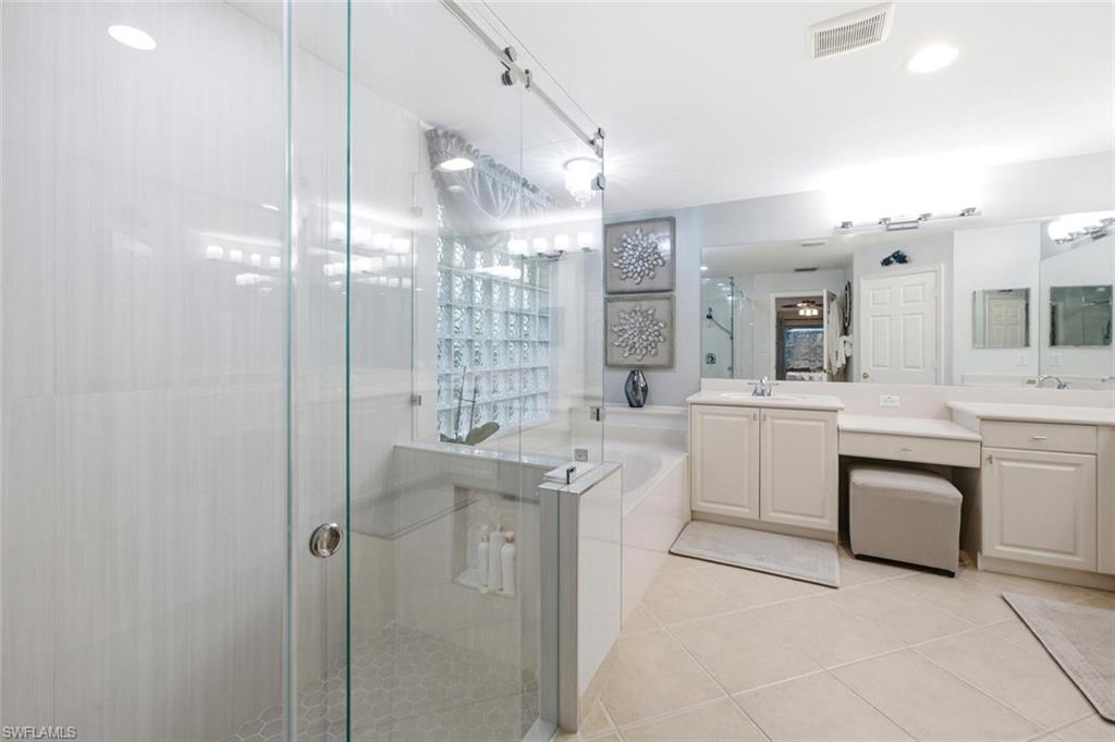 SATURNIA LAKES - Residential