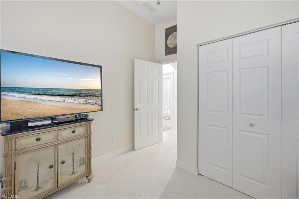 SATURNIA LAKES - Residential