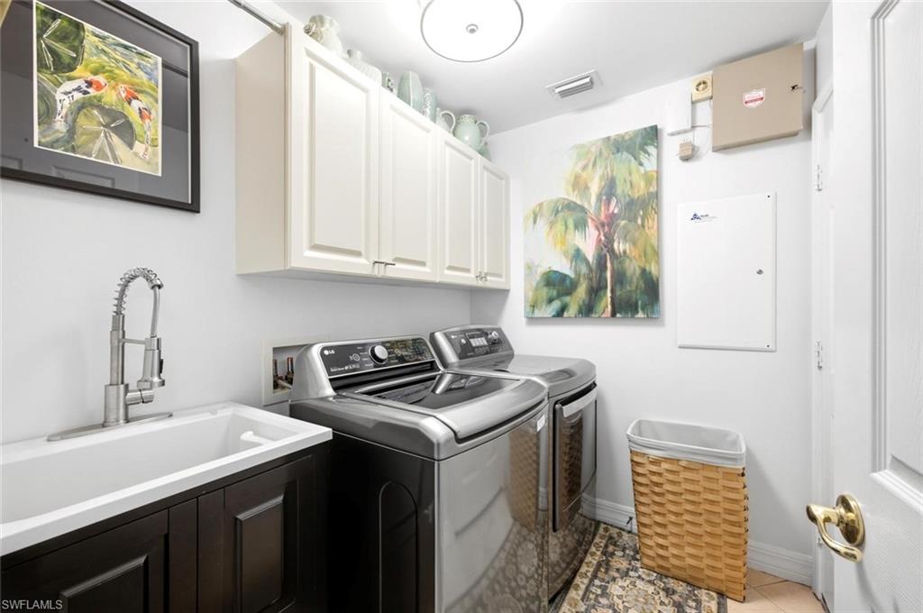 SATURNIA LAKES - Residential