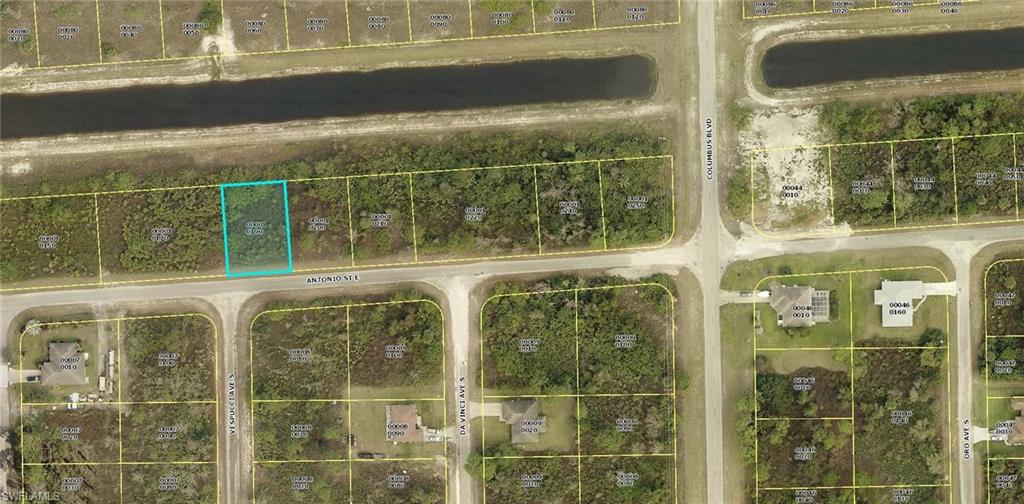 One or more photo(s) has been virtually staged, AI generated or rendered.  Canal lot in the SE area of Lehigh, easy access to St Rd 82, come and build your home here, Now is the time!