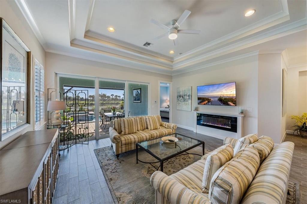 ISLES OF COLLIER PRESERVE - Residential