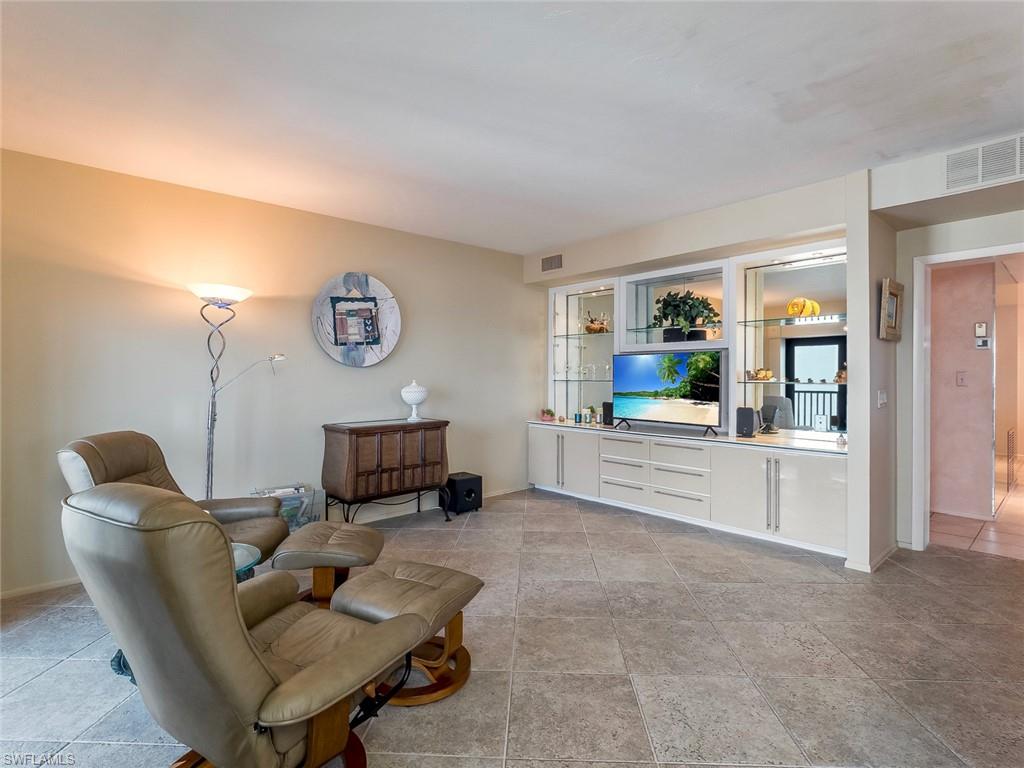 POINTE ROYALE - Residential