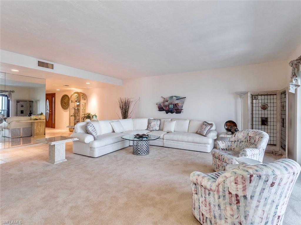 POINTE ROYALE - Residential