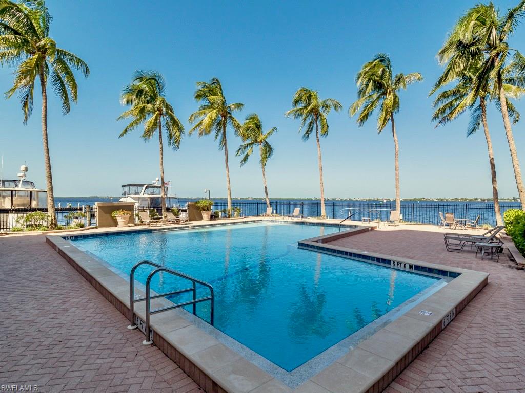 POINTE ROYALE - Residential
