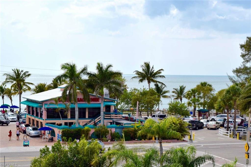 BEACH AND TENNIS CLUB - Residential