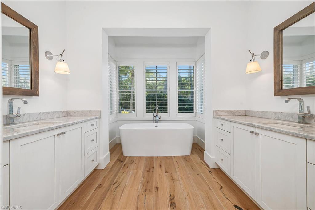 ROYAL HARBOR - Residential