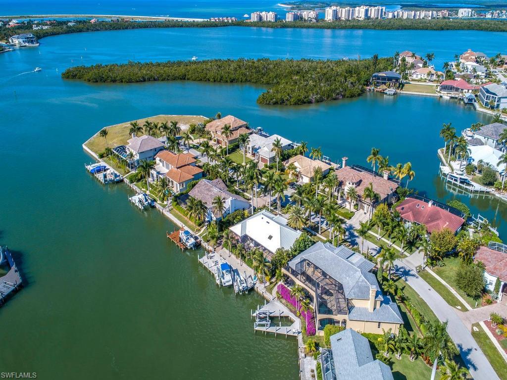 MARCO BEACH - Residential