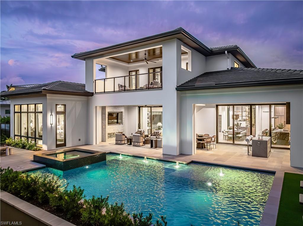 MOORINGS - Residential