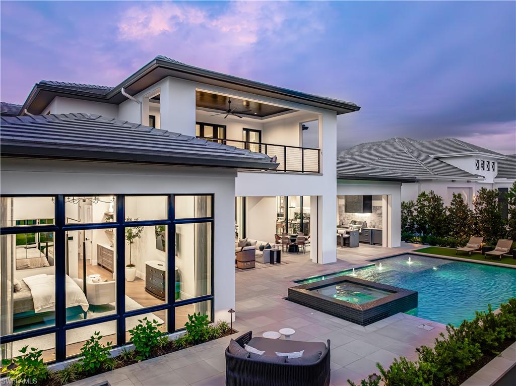 MOORINGS - Residential