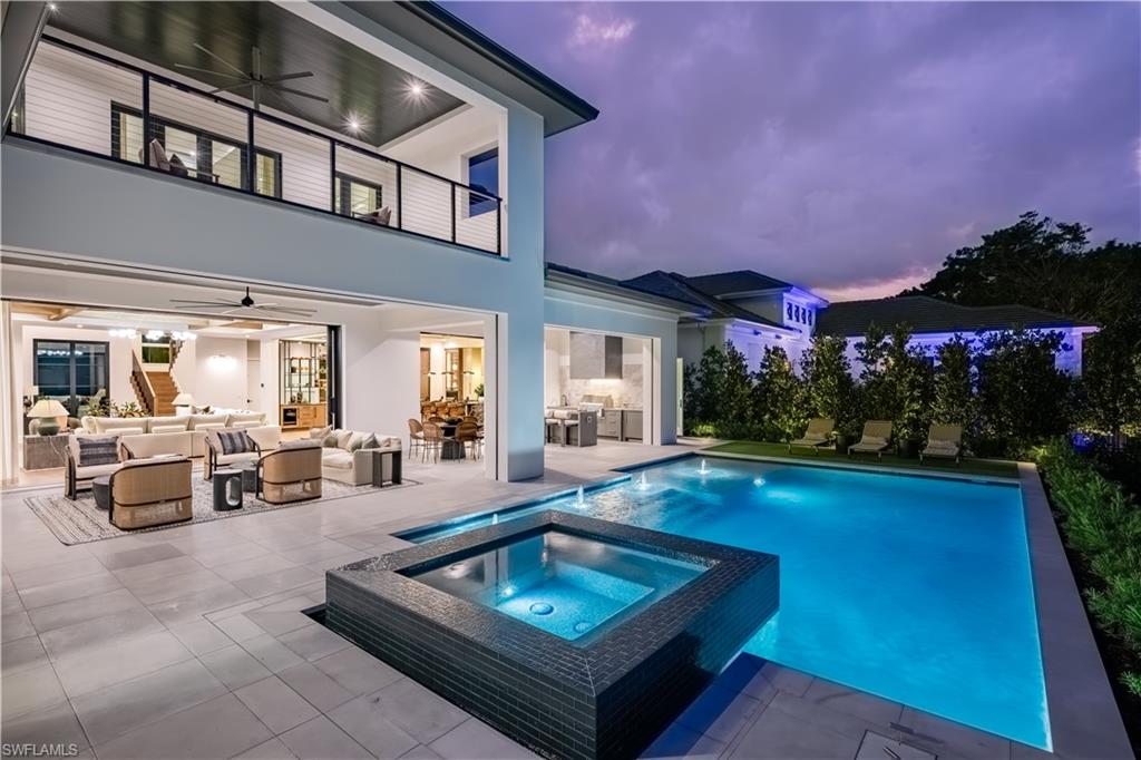 MOORINGS - Residential