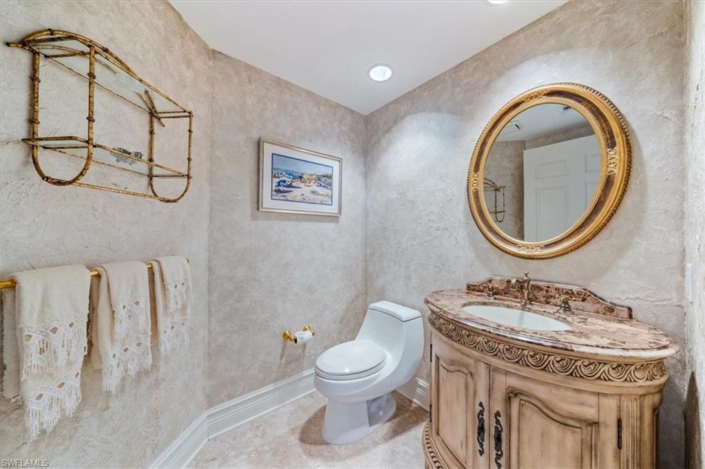 BILTMORE AT BAY COLONY - Residential