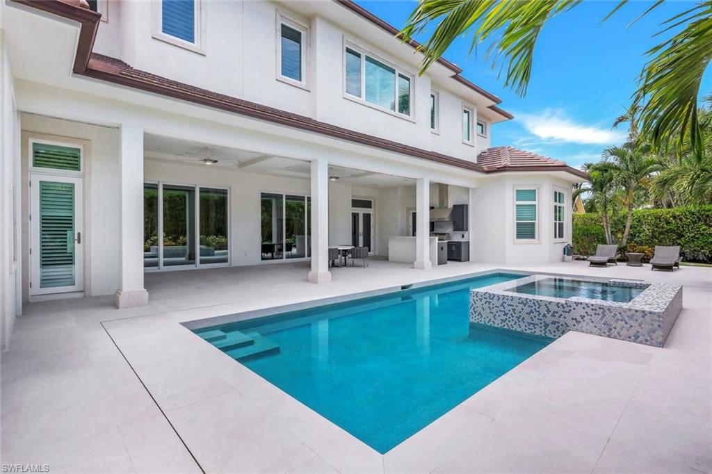PARK SHORE - Residential