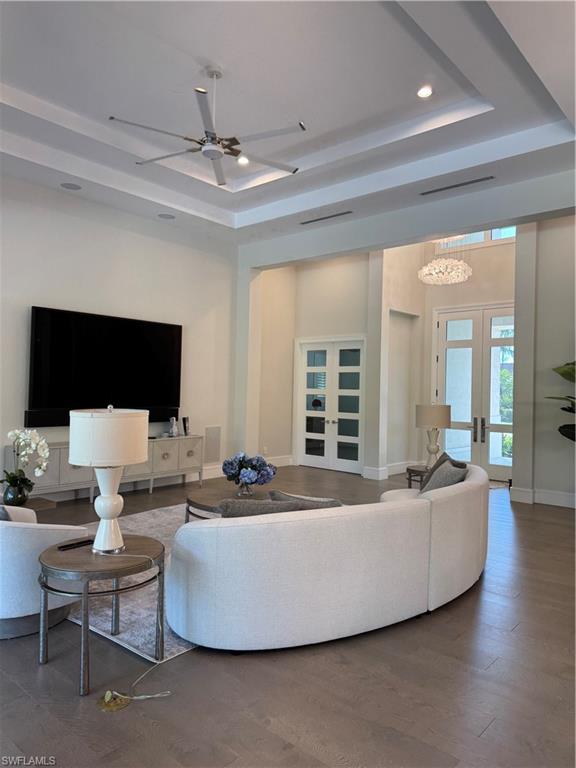 PARK SHORE - Residential