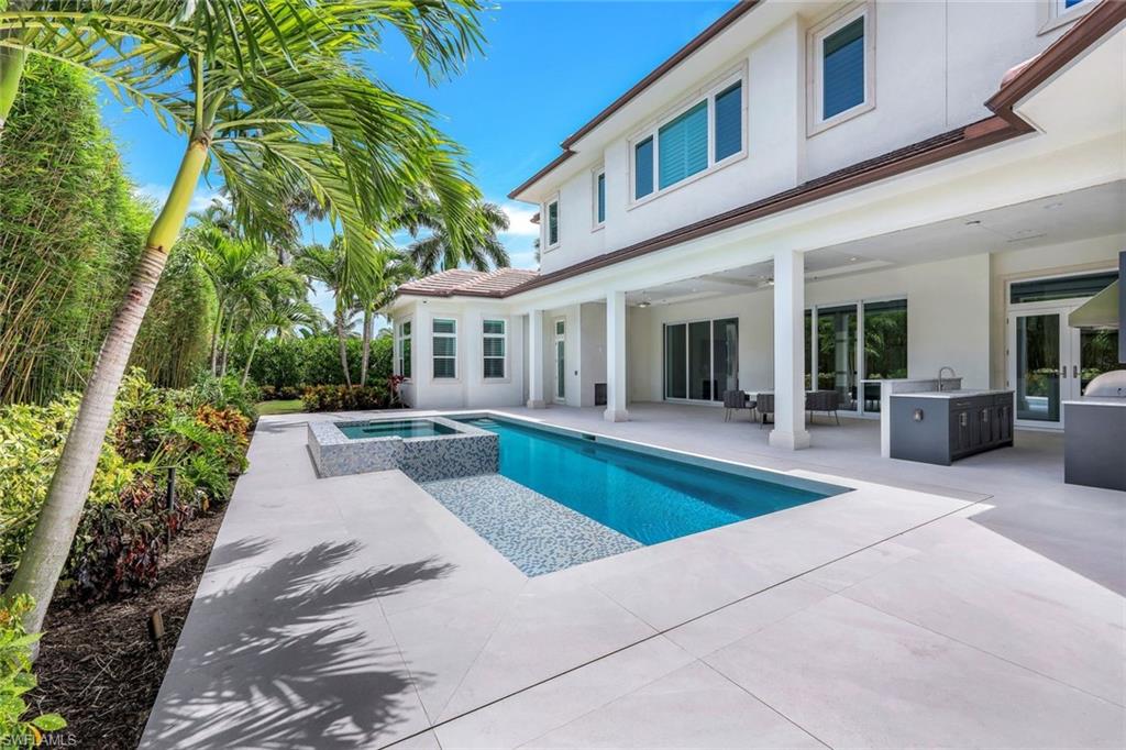 PARK SHORE - Residential
