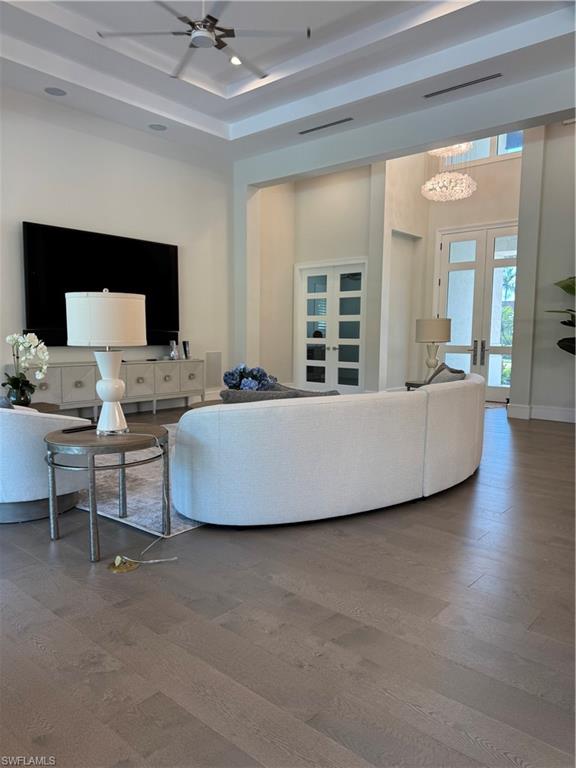 PARK SHORE - Residential