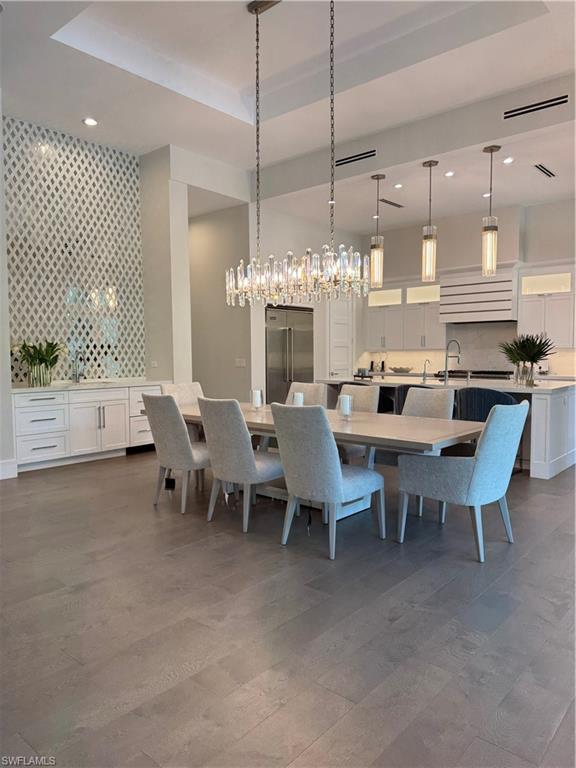 PARK SHORE - Residential
