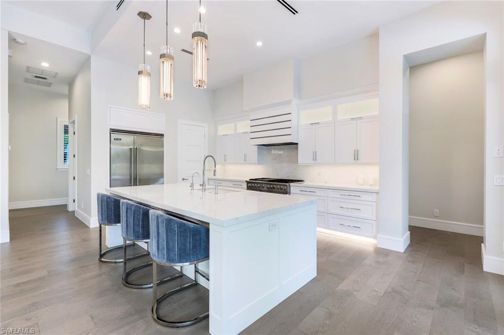 PARK SHORE - Residential