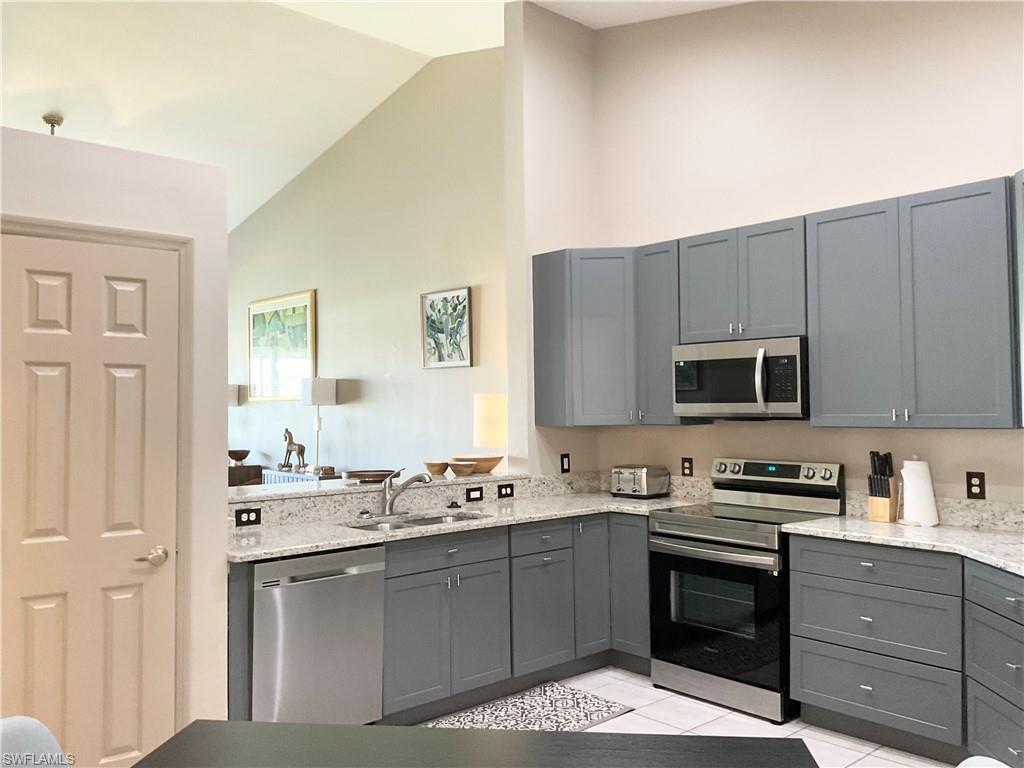TURTLE BAY - Residential Lease
