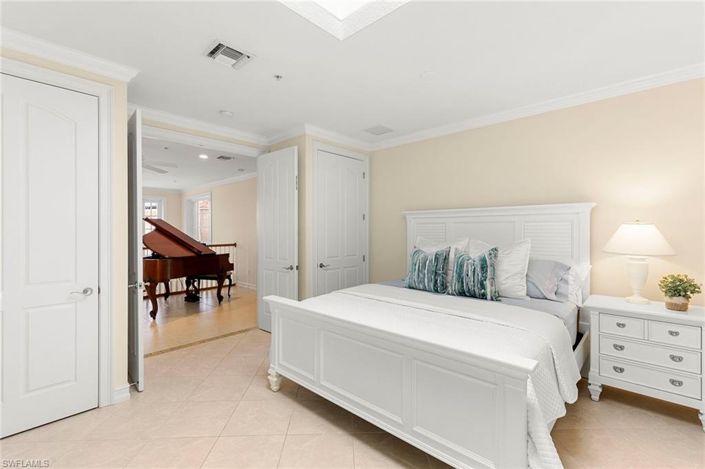 THE COLONNADE ON 5TH - Residential