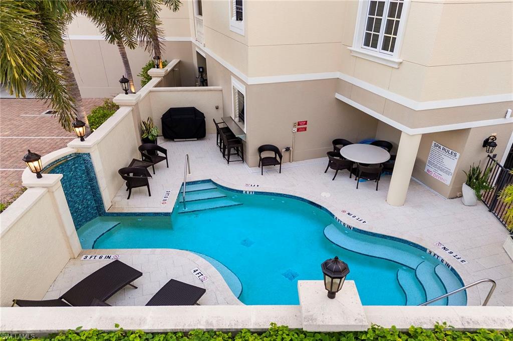 THE COLONNADE ON 5TH - Residential