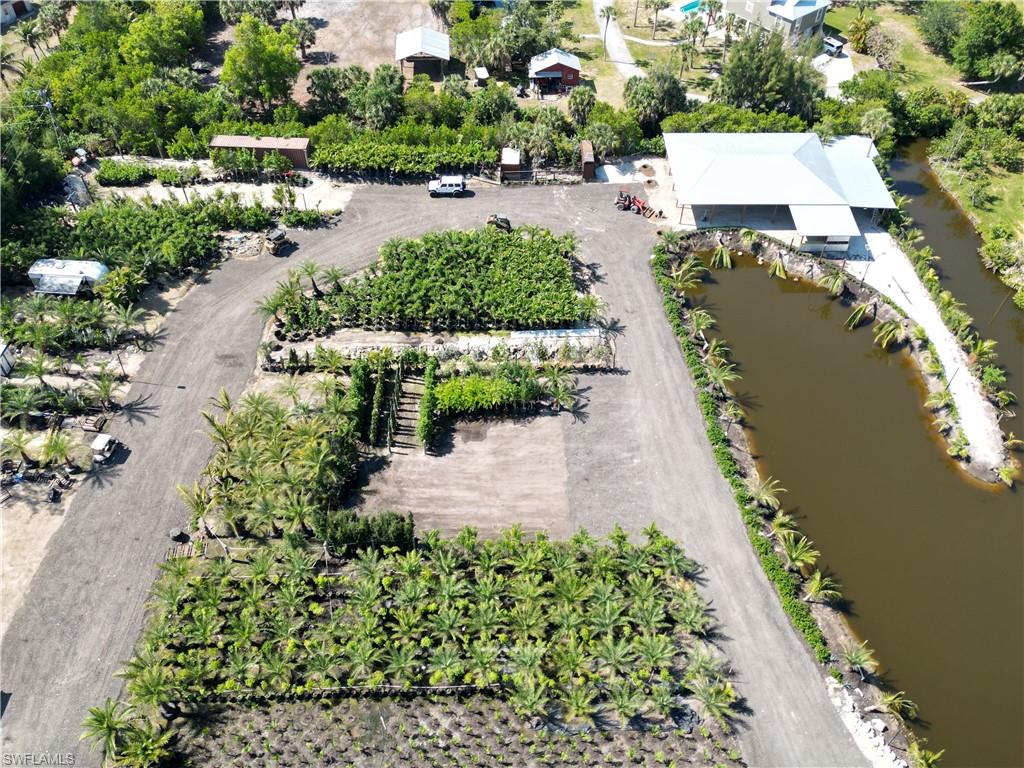 PINE ISLAND - Land