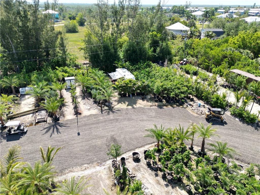 PINE ISLAND - Land