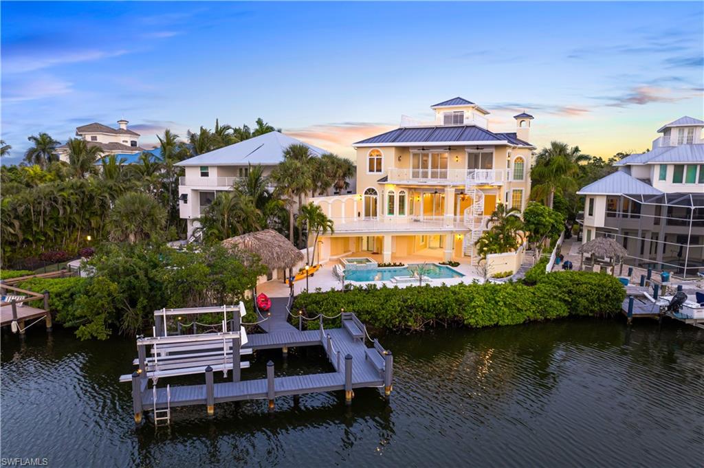 BAYFRONT GARDENS - Residential