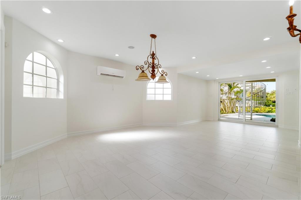 BAYFRONT GARDENS - Residential