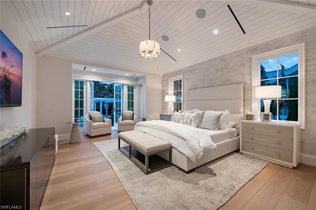 OLDE NAPLES - Residential