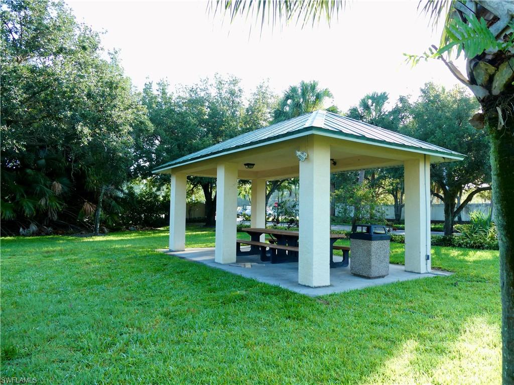 HAWK'S PRESERVE - Residential