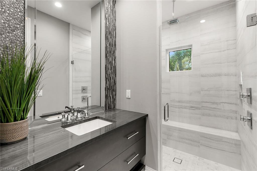 COLLIERS RESERVE - Residential