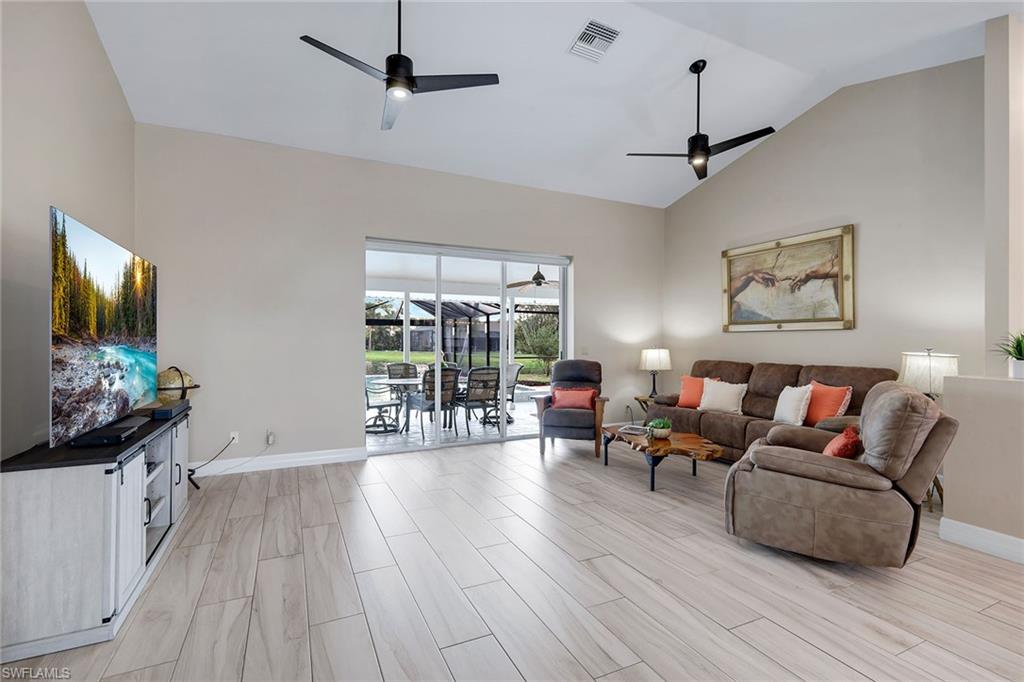 VANDERBILT LAKES - Residential