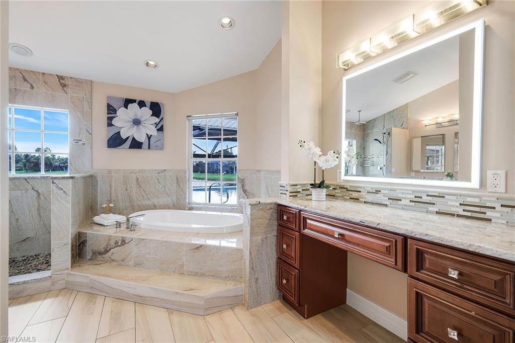 VANDERBILT LAKES - Residential