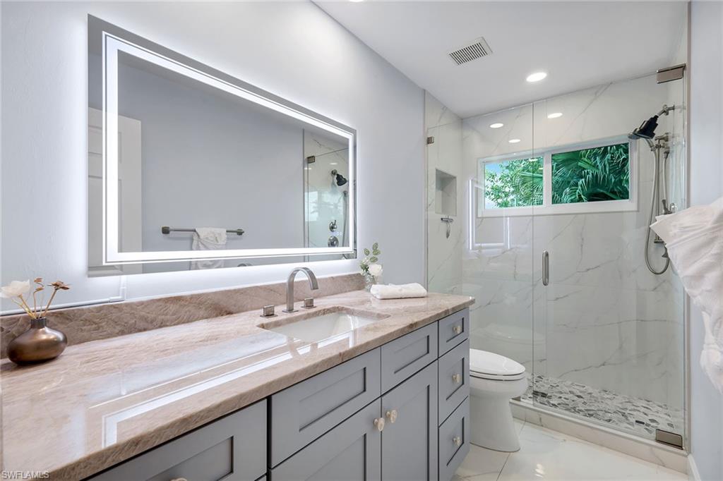 VANDERBILT LAKES - Residential
