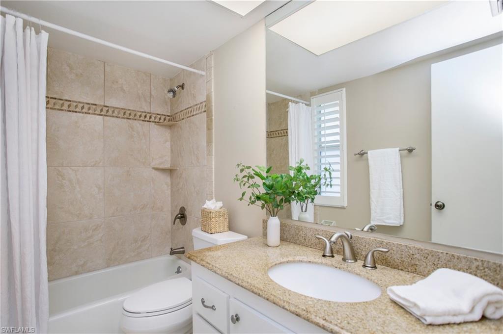 GLADES COUNTRY CLUB - Residential