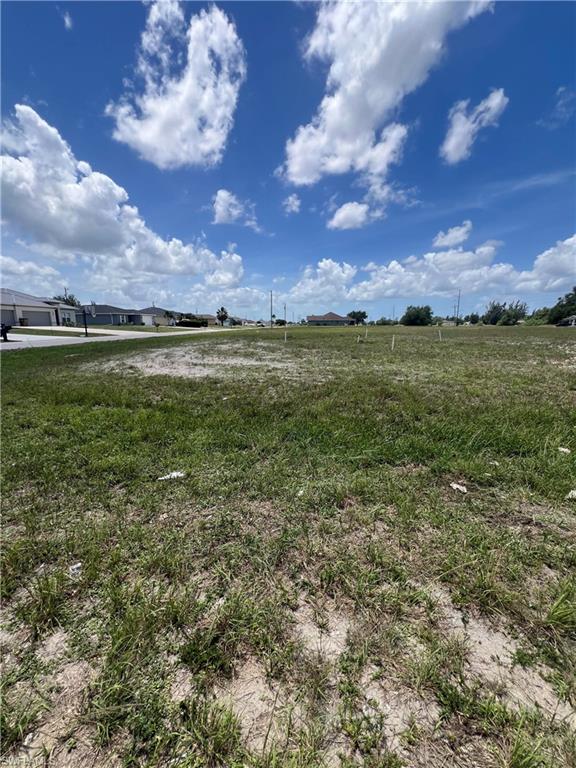CAPE CORAL - Land