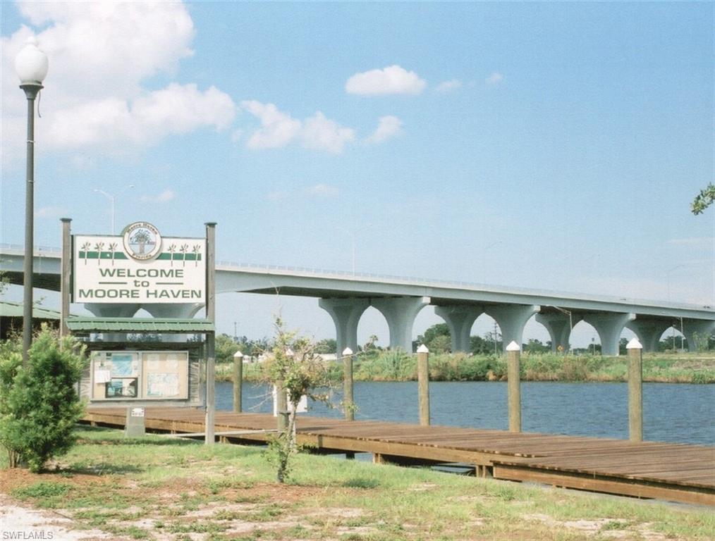 MOORE HAVEN - Land