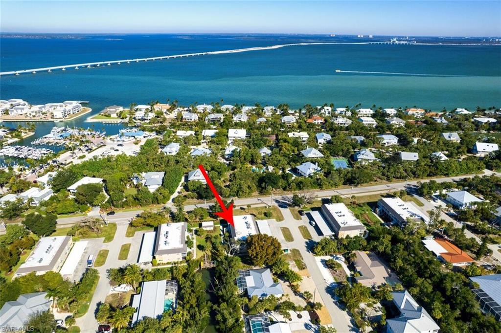 CAPTAINS WALK - Residential