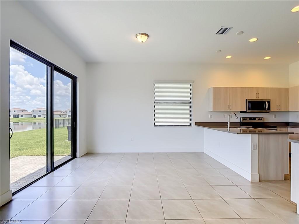 SILVERWOOD - Residential Lease