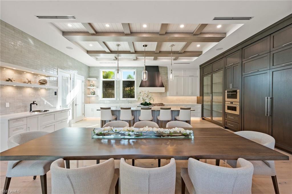MOORINGS - Residential
